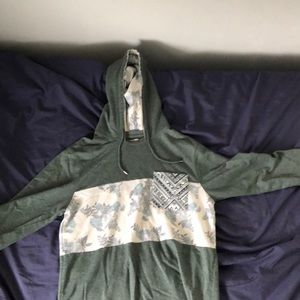 ON THE BYAS PACSUN HOODIE SWEATER SIZE L